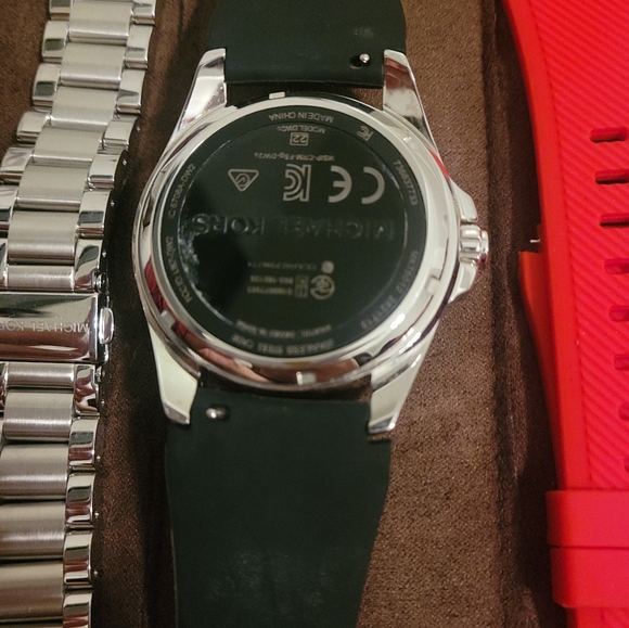 Micheal Kors Womens Access Bradshaw Watch main image 10
